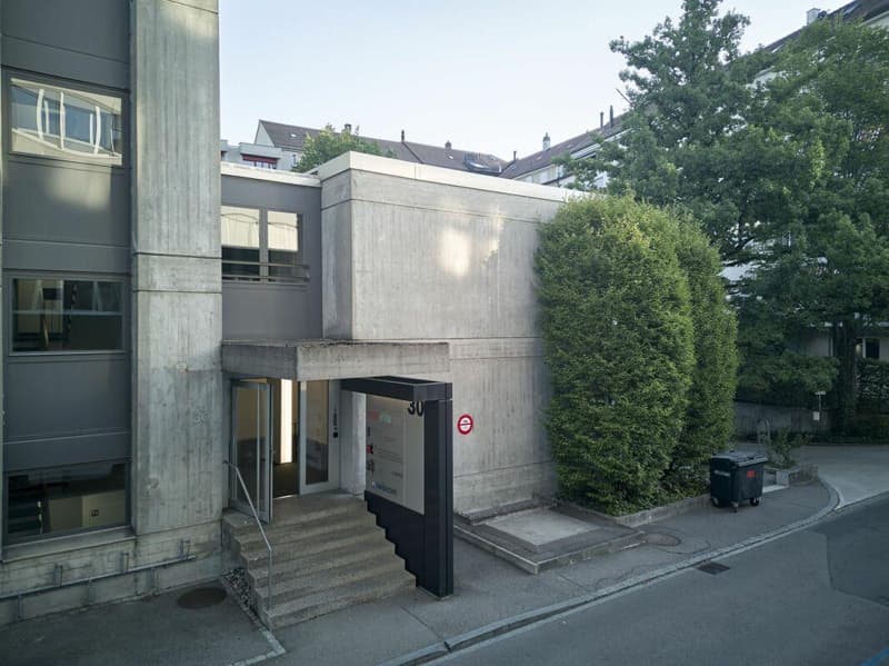 Erdgeschossfläche - zentral, grosszügig, auf Wunsch mit Ausbau (12)
