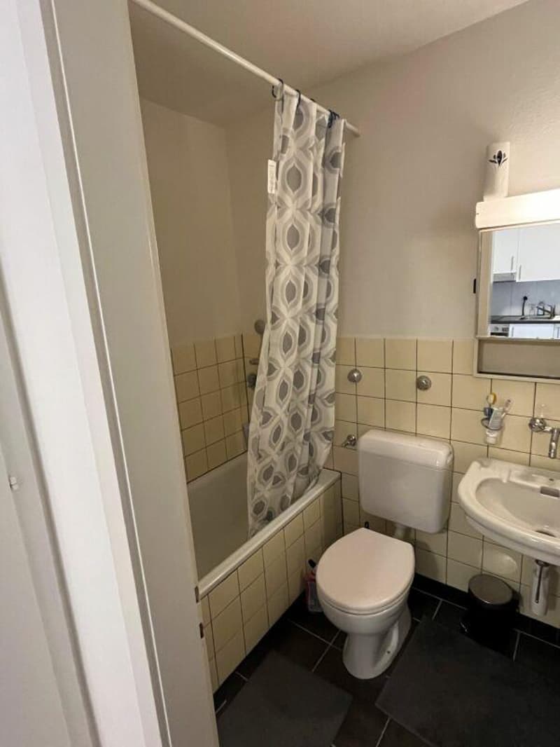 Badzimmer mit Badewanne