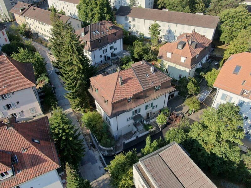 Charmantes Haus im Baurecht mit Potenzial (1)