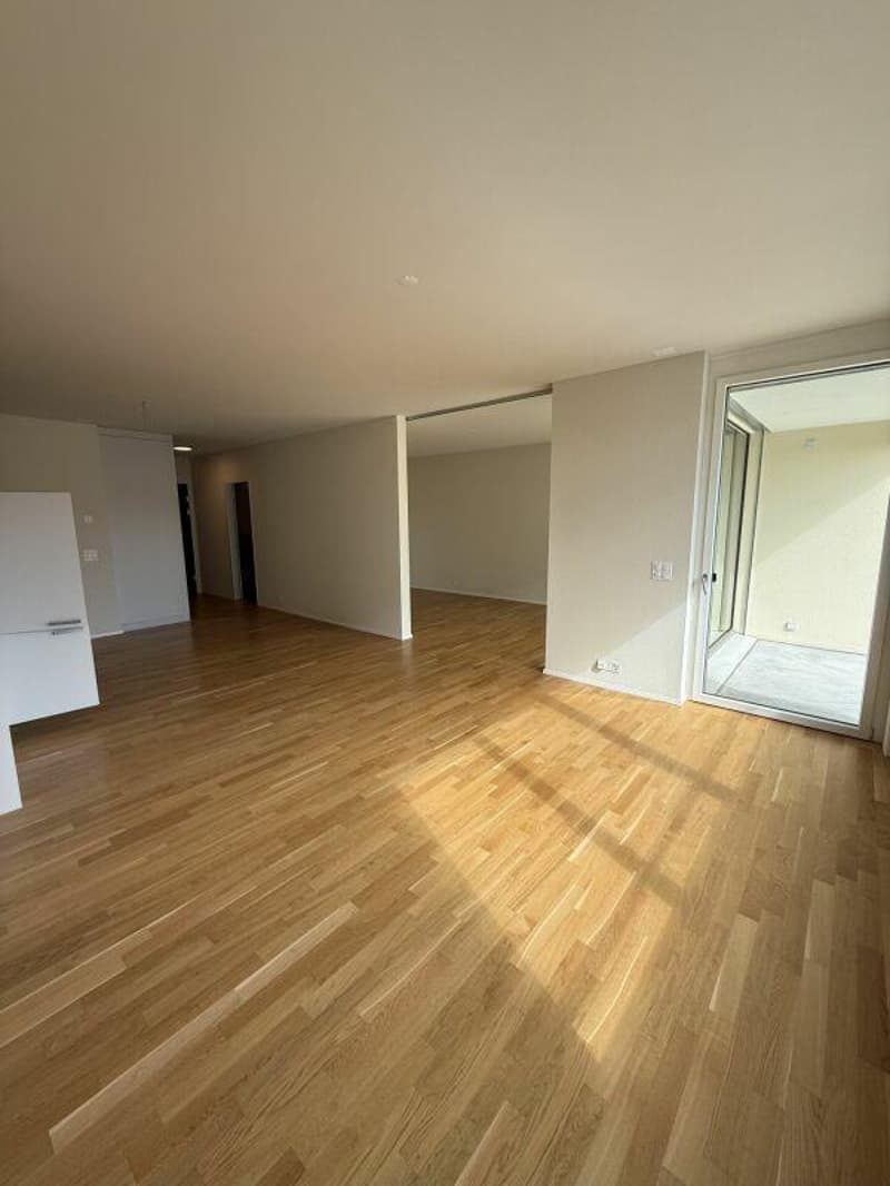 Helle 2.5 Zimmerwohnung in Burgdorf zu vermieten (5)