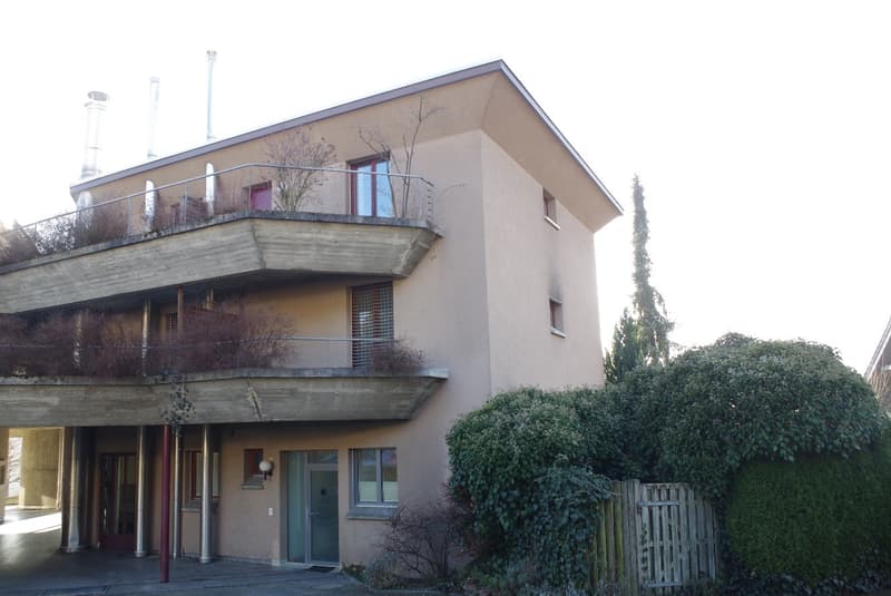 Wohn- und Geschäftshaus in Ittigen (2)