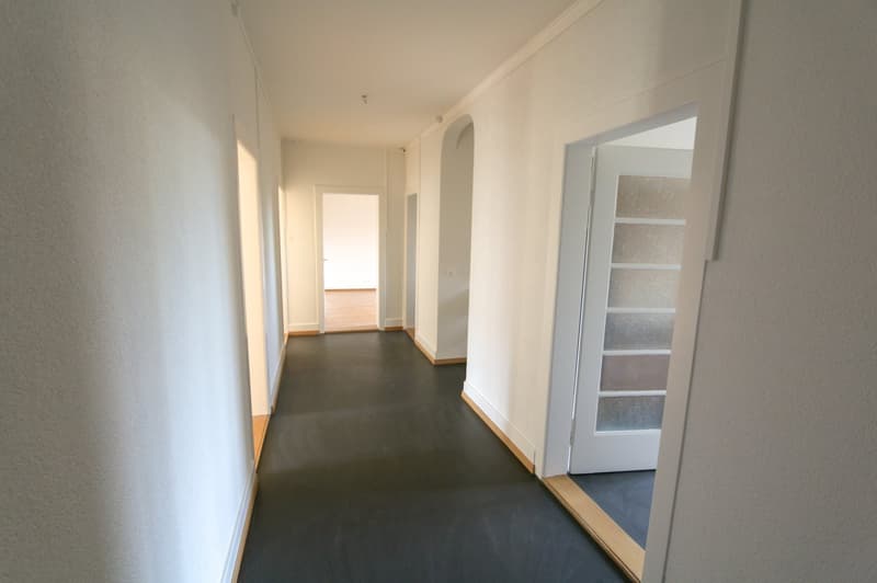 Appartamento di 3 locali luminoso con balcone su Monbijoustrasse a Berna (10)