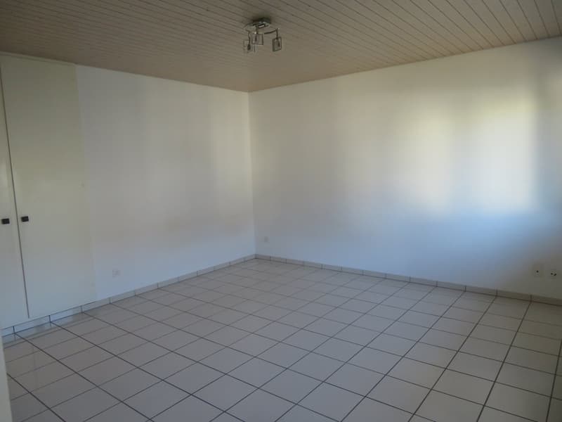 helle 1-Zimmerwohnung in Ostermundigen (4)