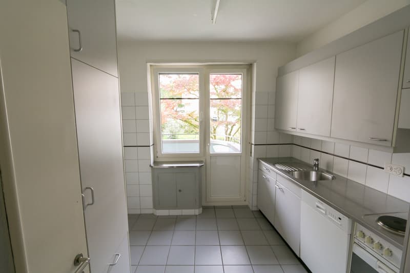 renovierte 2-Zimmer-Wohnung mit Balkon an der Hallerstrasse in Bern (2)