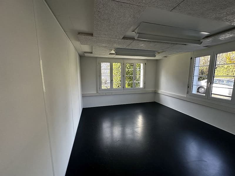 Espace commercial / bureau, rez-de-chaussée (8)