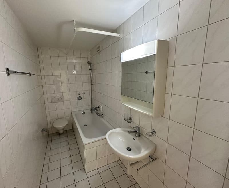 3-Bedroom Apartment, 1st Floor Left (7)