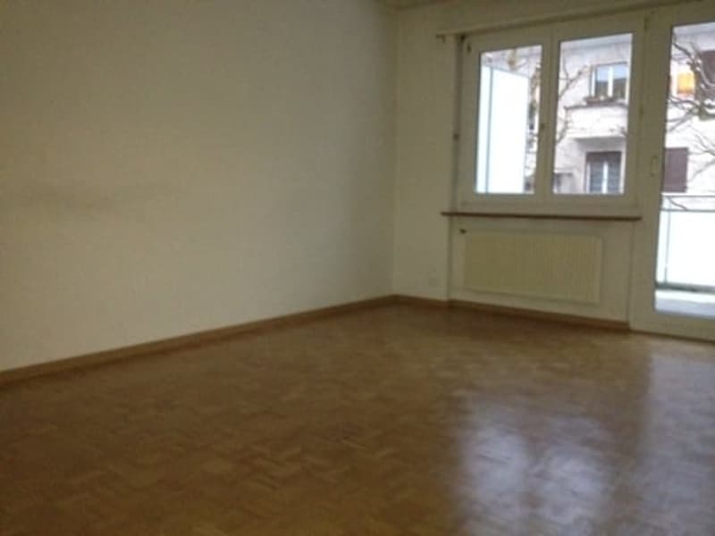 charmante 2 1/2-Zimmerwohnung, 1. Stock links (5)