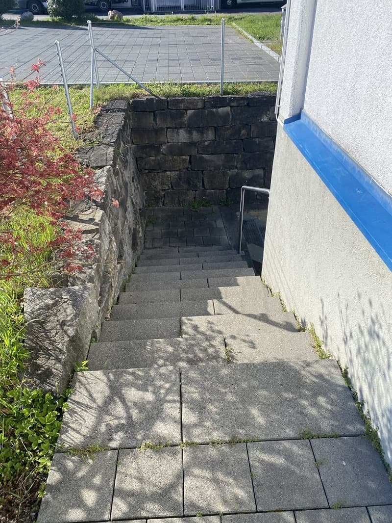 Gewerberaum mit Büro in Münsingen (5)