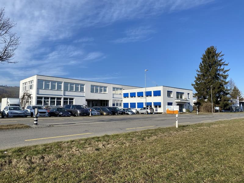 Gewerberaum mit Büro in Münsingen (2)
