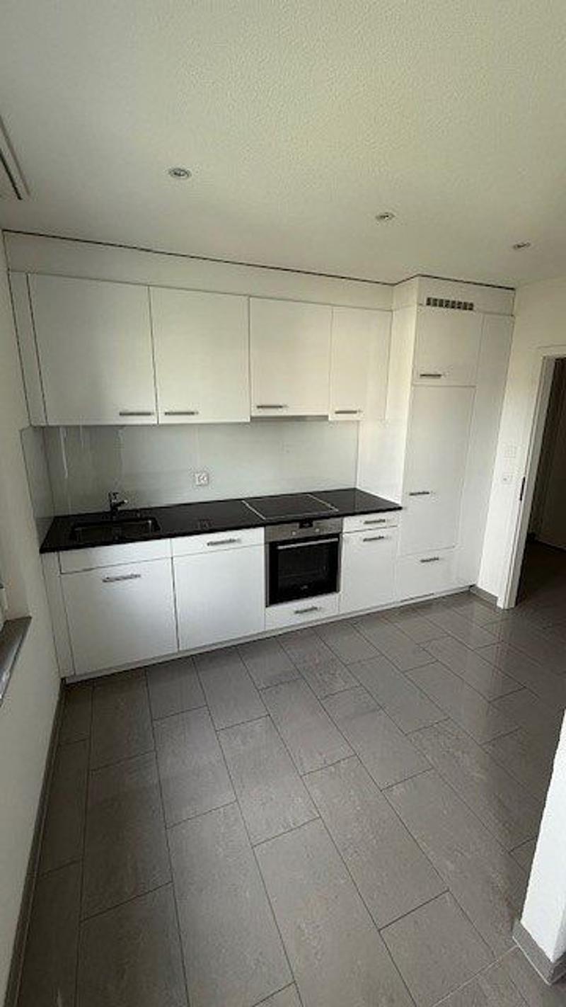 Delizioso appartamento di 2 camere - nel centro di Biel/Bienne (4)