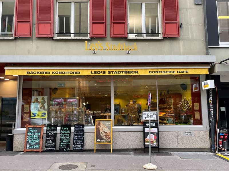 Bakery / Gastronomy Business or Office / Service Use on the Ground Floor (2)