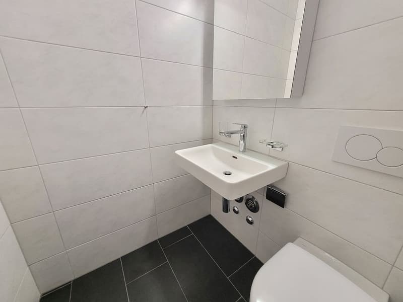 4-Bedroom Apartment, 4th Floor Right (6)