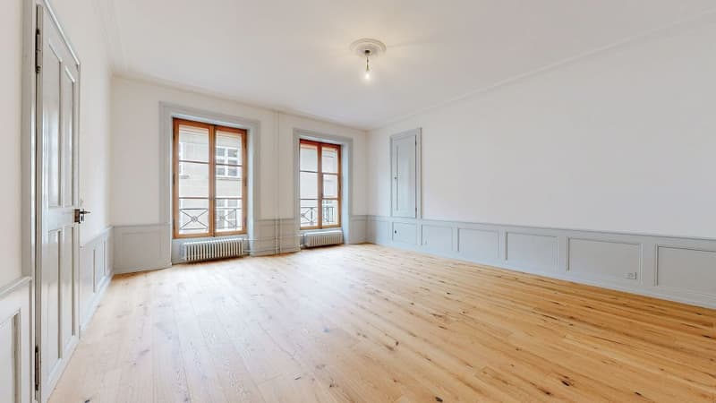 Wir bieten Ihnen exklusives Wohngefühl an einer von Berns besten Adressen. Geniessen Sie historisches Ambiente, kombiniert mit neuestem Ausbaustandard auf höchstem Niveau. (6)