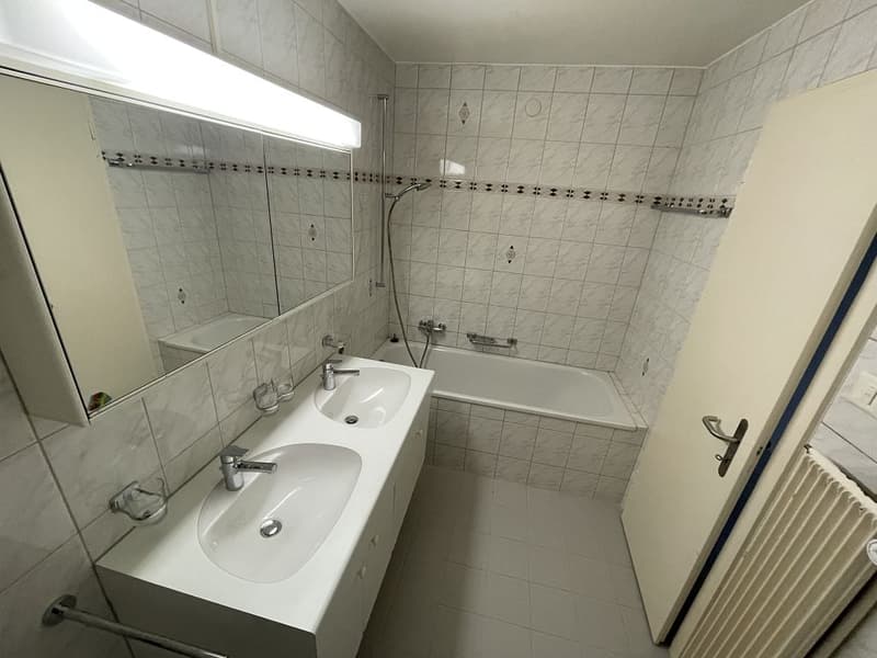 5 1/2-Zimmerwohnung, 4. Stock (8)