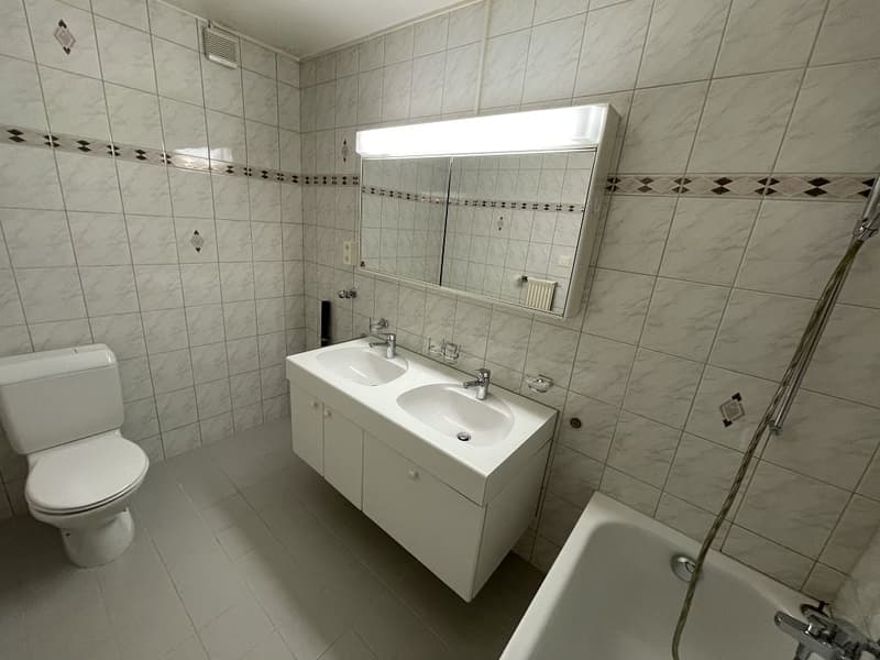5 1/2-Zimmerwohnung, 4. Stock (7)