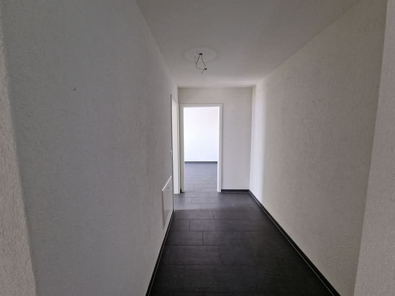 Appartement 4 1/2 pièces, 1er étage droite (2)