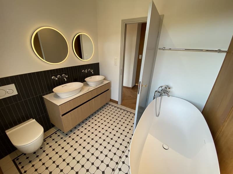 Location pour la première fois après rénovation complète - appartement 4 1/2 pièces, 1er étage (5)