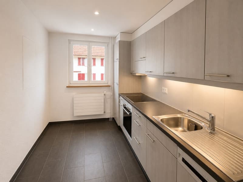 4-Zimmerwohnung, Parterre links (3)