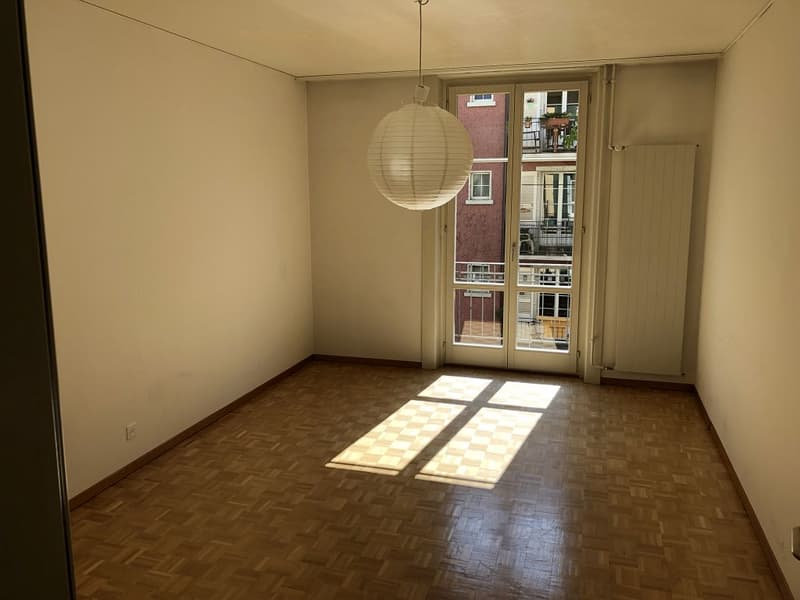 Appartement 2.5 pièces, 2e étage gauche (4)