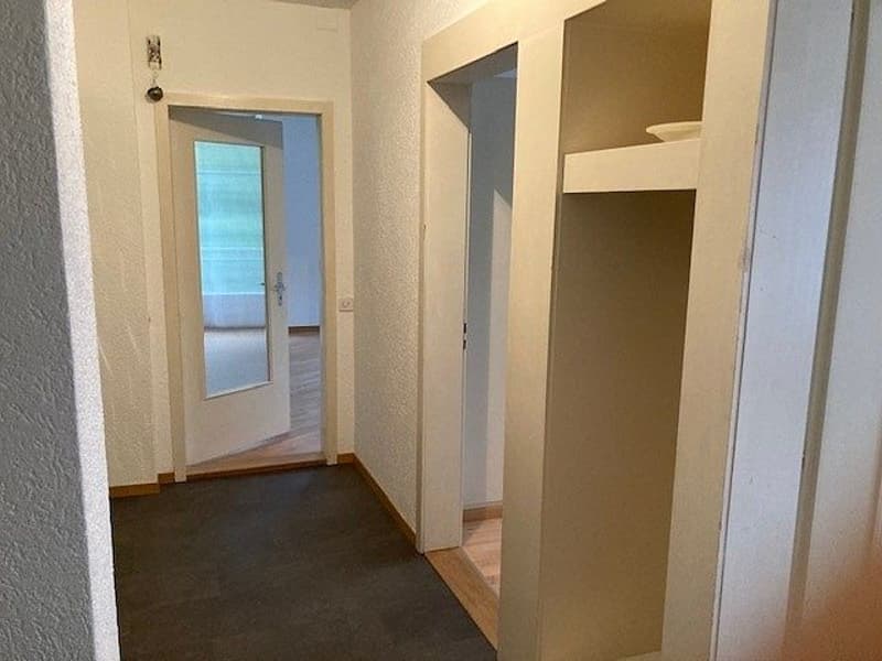 Appartamento di 4 locali parzialmente ristrutturato 1° piano (2)