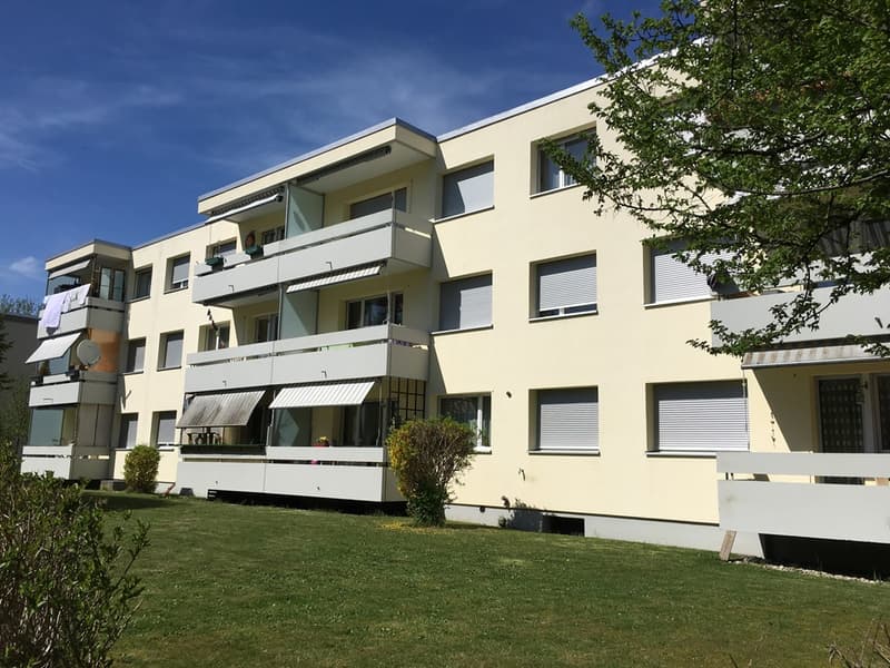 Piazza Hallenplatz Nr. 2 (1)