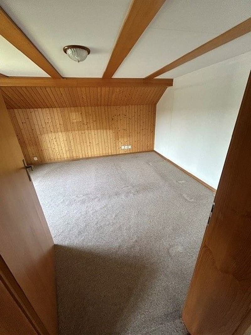 2e étage, appartement 3 pièces et demi (5)