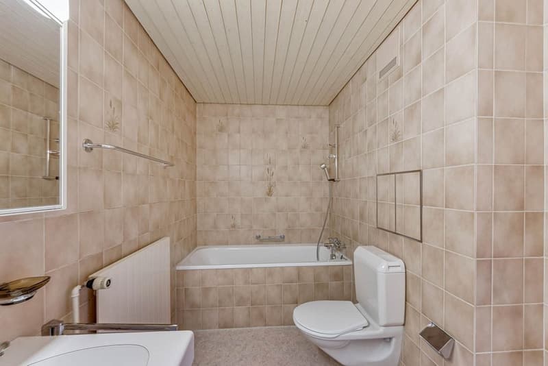 Grosszügige 4.5-Zimmerwohnung im Dachgeschoss mit Balkon (7)