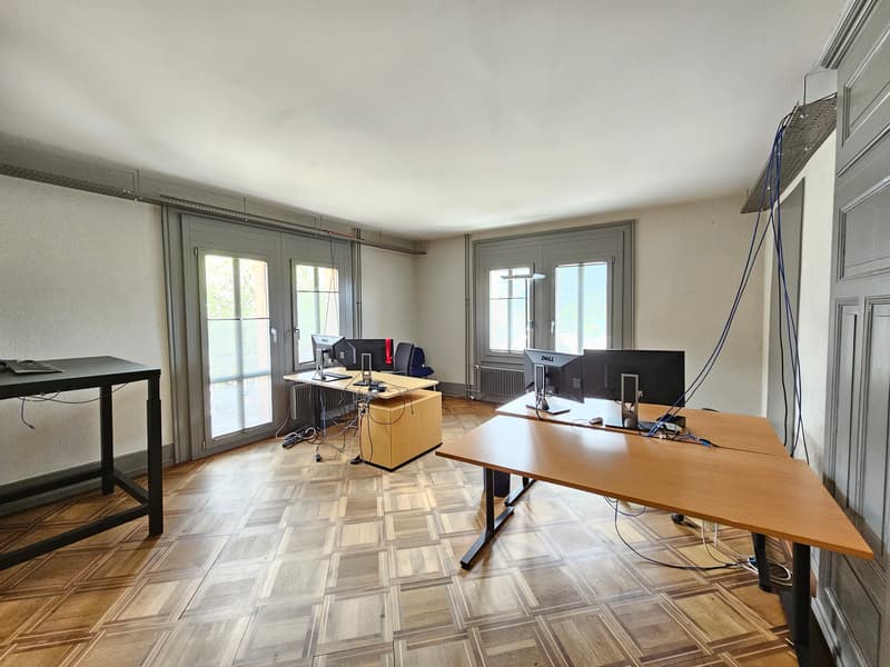 Bureau en location dans un emplacement idéal à côté de la gare d'Interlaken West (4)