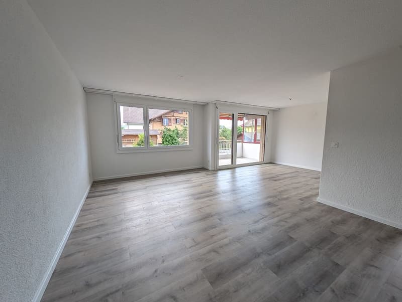3.5-Zimmerwohnung, Parterre rechts (5)