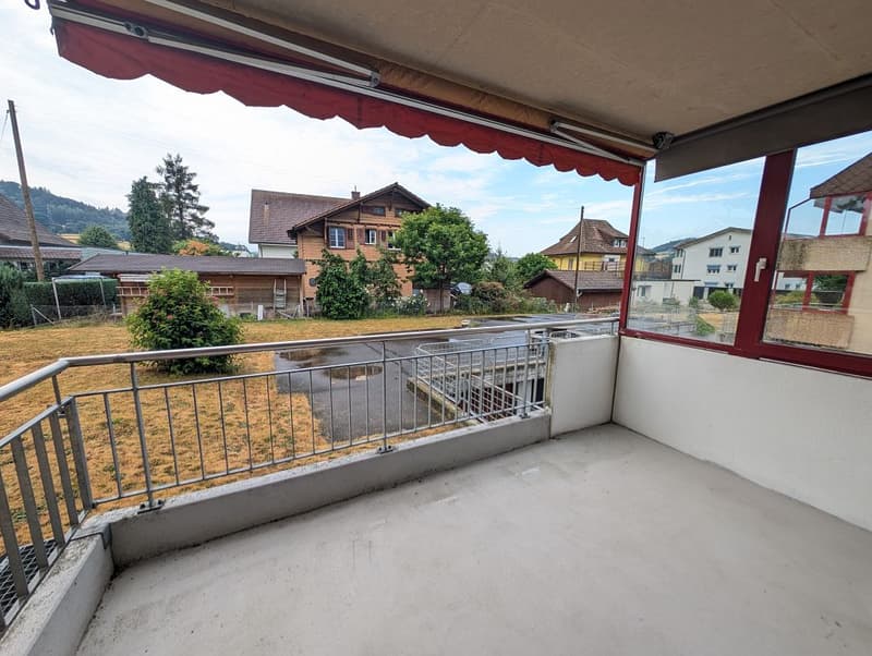 3.5-Zimmerwohnung, Parterre rechts (8)
