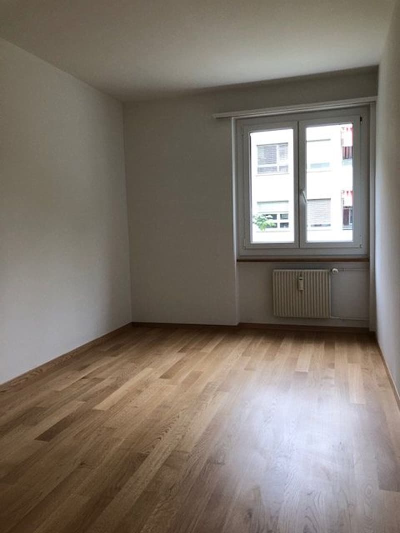 3-bedroom apartment, 1st floor left (5)