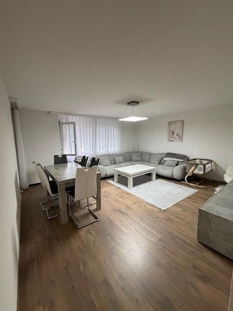 3-Zimmerwohnung im 2.Stock mit Balkon (3)