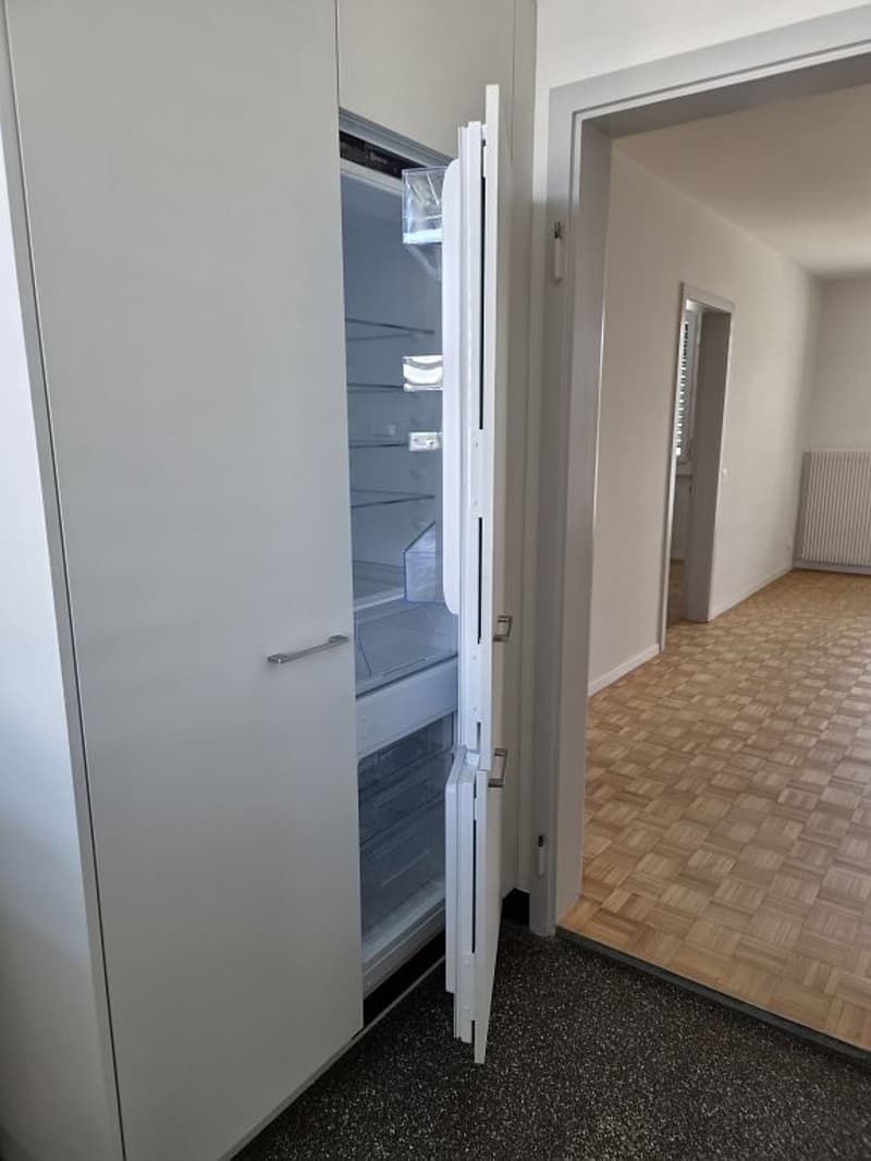 4-Bedroom Apartment, 2nd Floor Left (3)