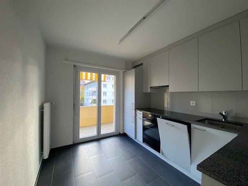 Appartamento di 4 locali, 1° piano a destra (1)