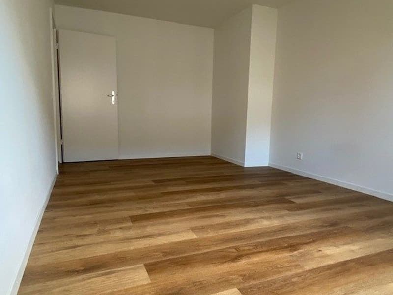 Appartamento di 4 locali, 1° piano a destra (5)