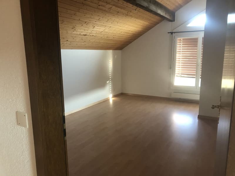 5 1/2-Zw Maisonette, 2. Stock links (7)