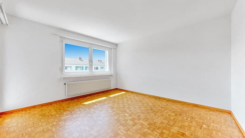 4 1/2-Zimmerwohnung, Parterre links (5)