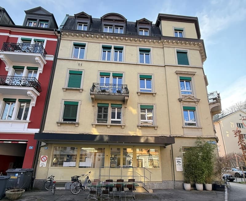 Attraktive 4- Zimmerwohnung mit viel Charme in Zürich-Wiedikon zu vermieten (1)