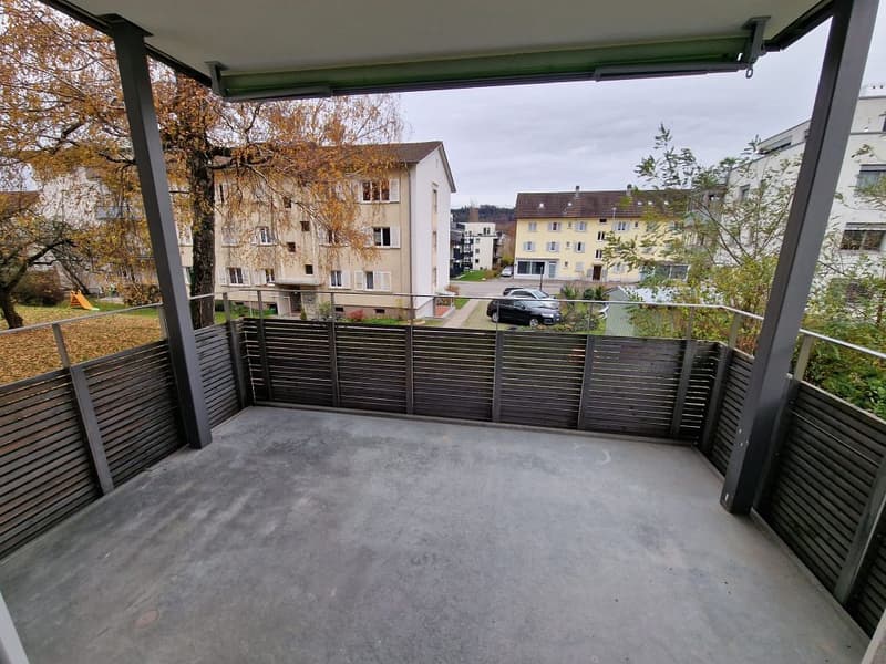 2 1/2-Zimmerwohnung, Parterre rechts (8)