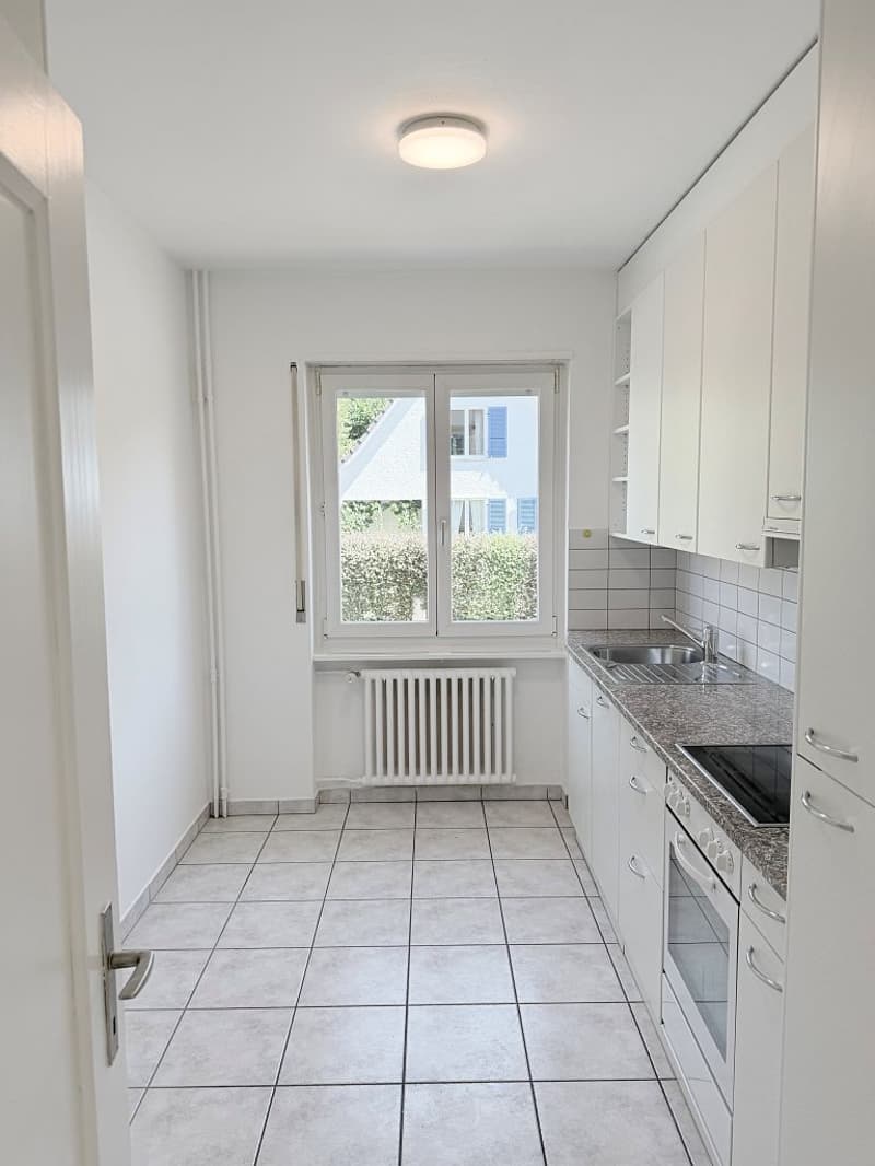 2 1/2-Zimmerwohnung, Parterre links (2)