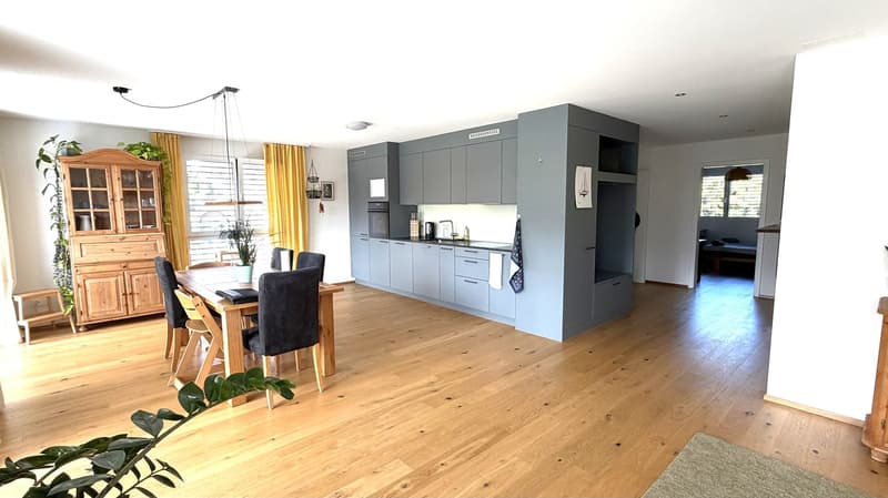 Moderne 3.5-Zimmer-Wohnung in Wattenwil (1)