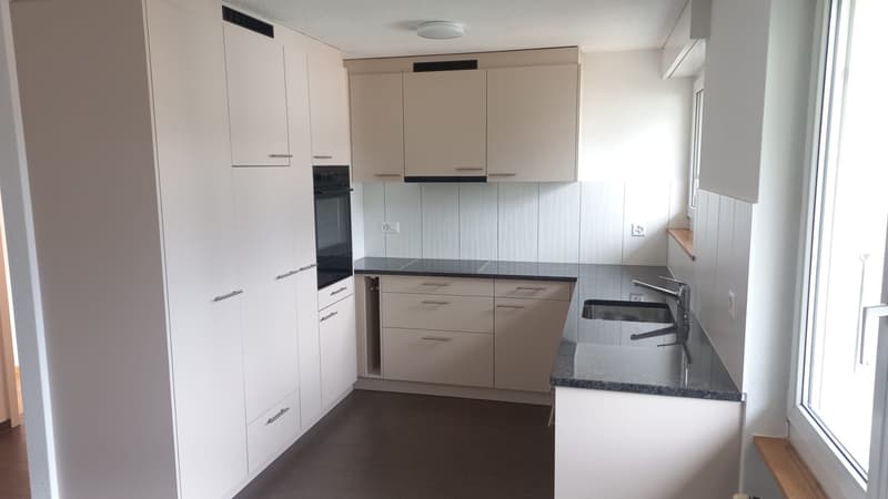4 1/2-Zimmerwohnung im 2. Stock (3)