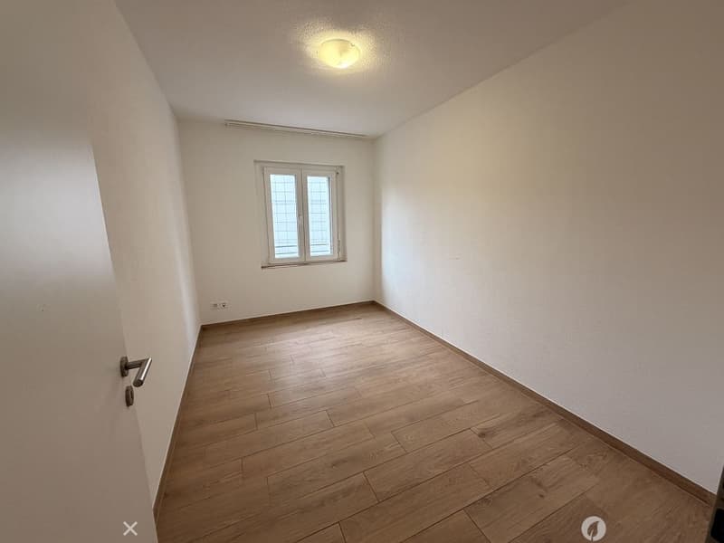 Charmante 3-Zimmerwohnung - im Zentrum von Biel/Bienne (6)