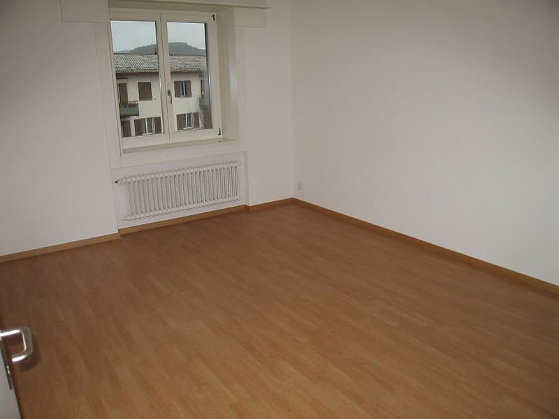 "Schöne 3 1/2-Zimmerwohnung zu vermieten" (7)