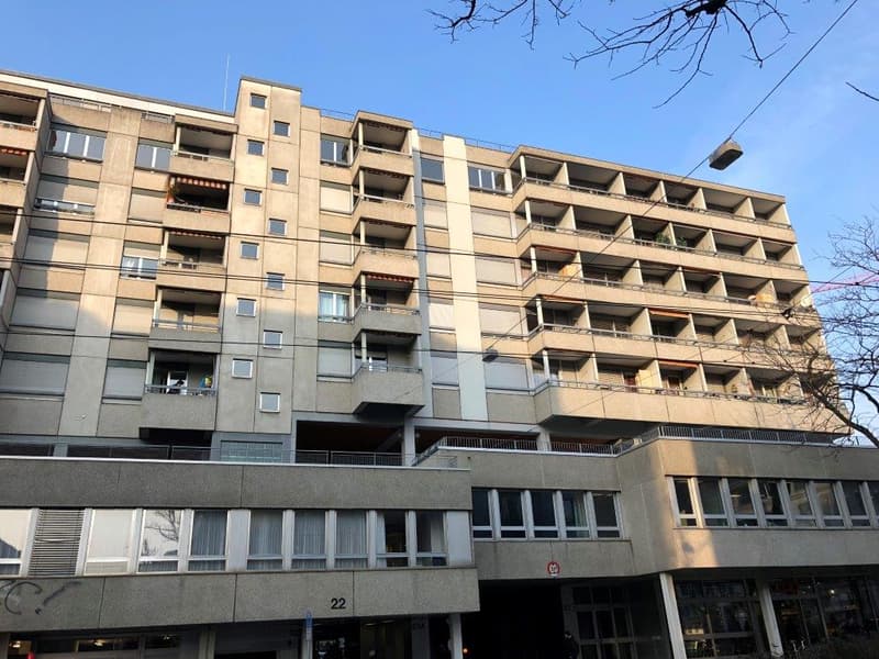 2 1/2-Zimmerwohnung, 7. St 715 mit Blick auf den Gurten, die Altstadt und die Alpen (1)