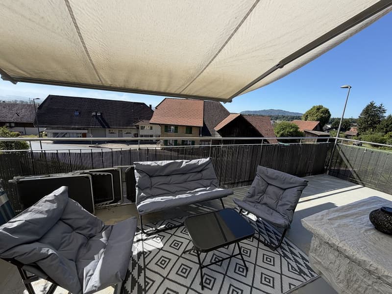 Schöne 3.5-Zimmerwohnung mit grossem Balkon (11)