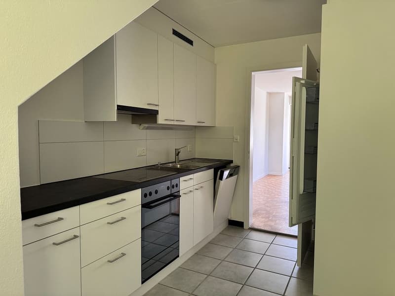 2.5-Zimmerwohnung, 2. Stock rechts (4)