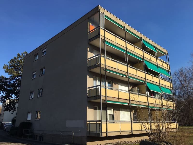 Hallenplatz Nr. 27 (1)