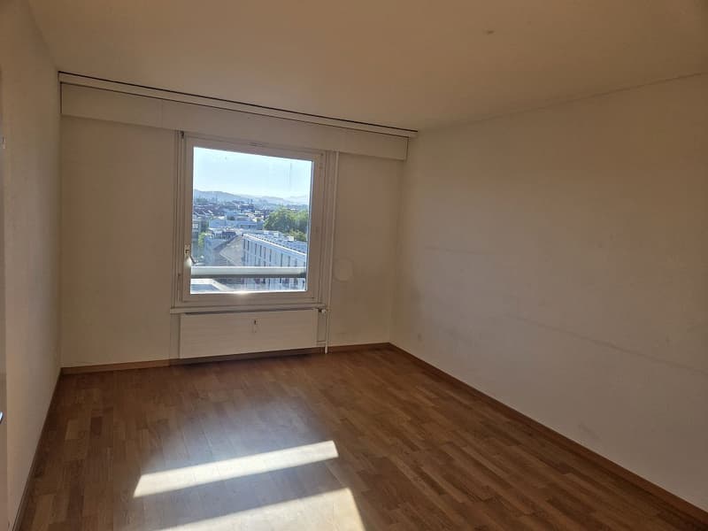 2 1/2-Zimmerwohnung, 7. St 715 mit Blick auf den Gurten, die Altstadt und die Alpen (4)