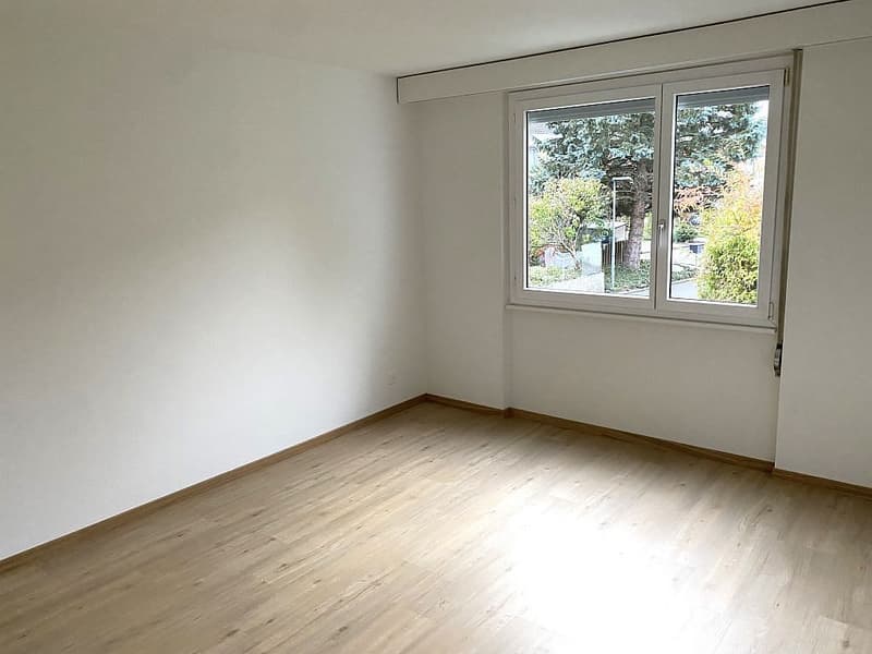 4 1/2-Zimmerwohnung, Parterre links (5)